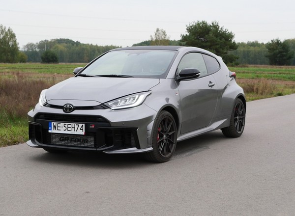 Jeździłem najnowszą Toyotą GR Yaris z automatem – takiego szalonego Yarisa to ja poproszę