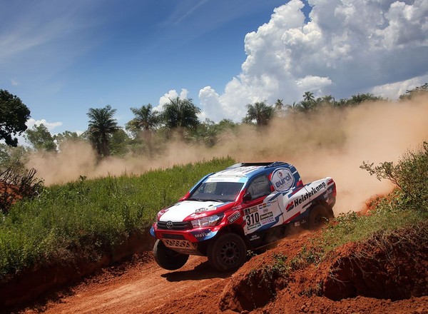 Dakar 2017: kiełbasa i śliwowica w bagażniku