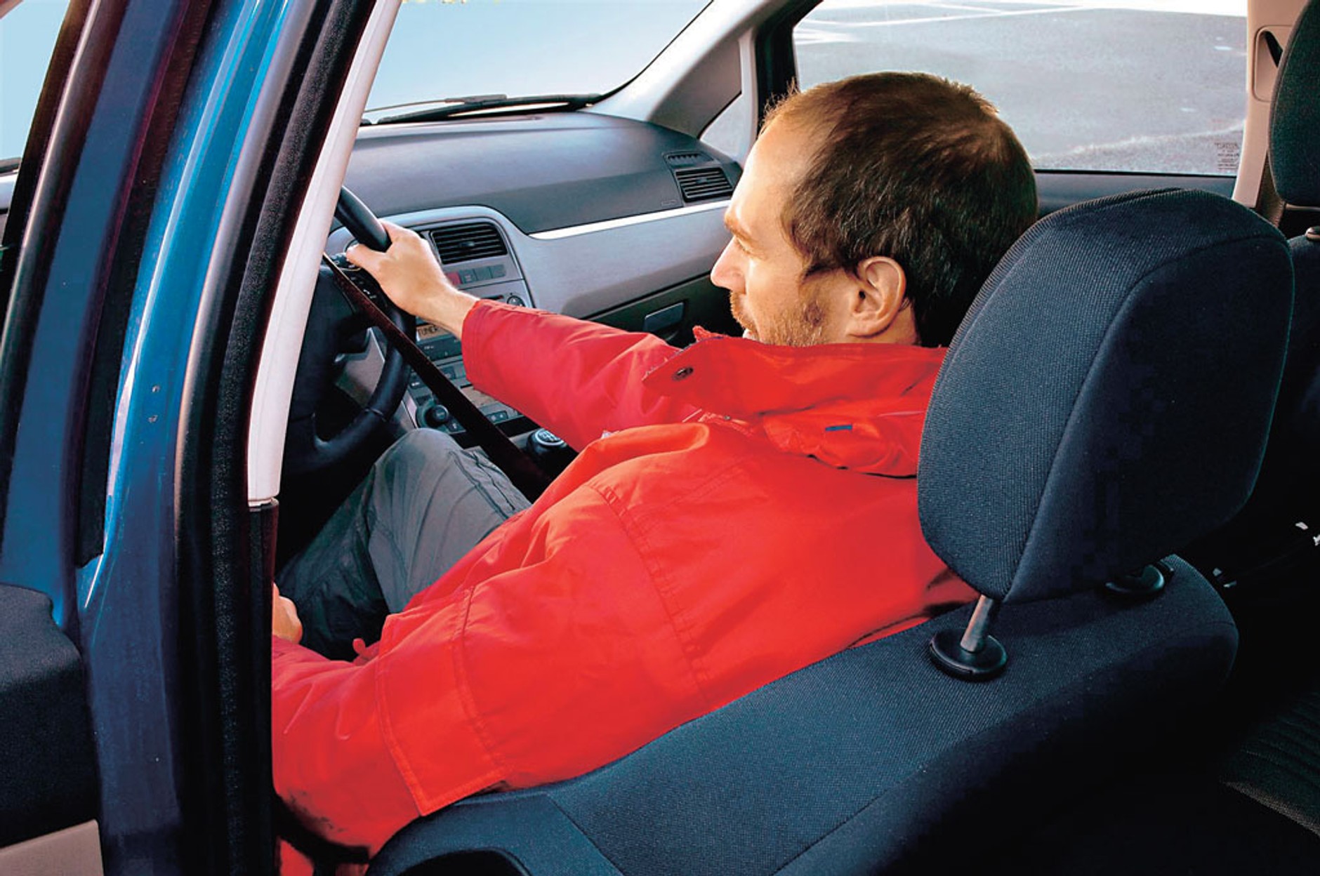 Zła pozycja za kierownicą