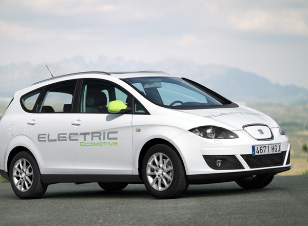 Pierwszy Seat na prąd i hybryda