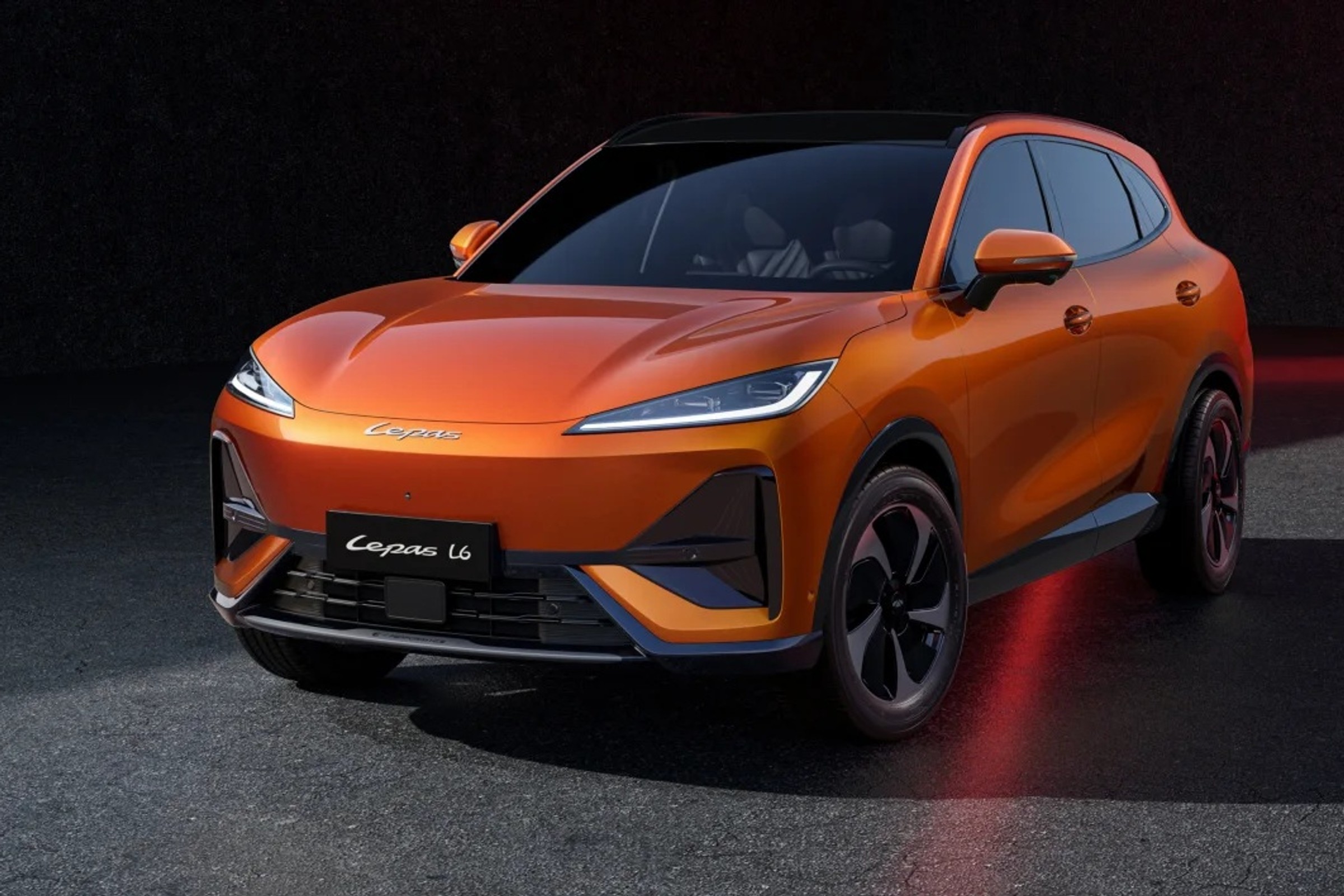 Cztery marki to za mało. Lepas L6 to zapowiedź piątej marki koncernu Chery