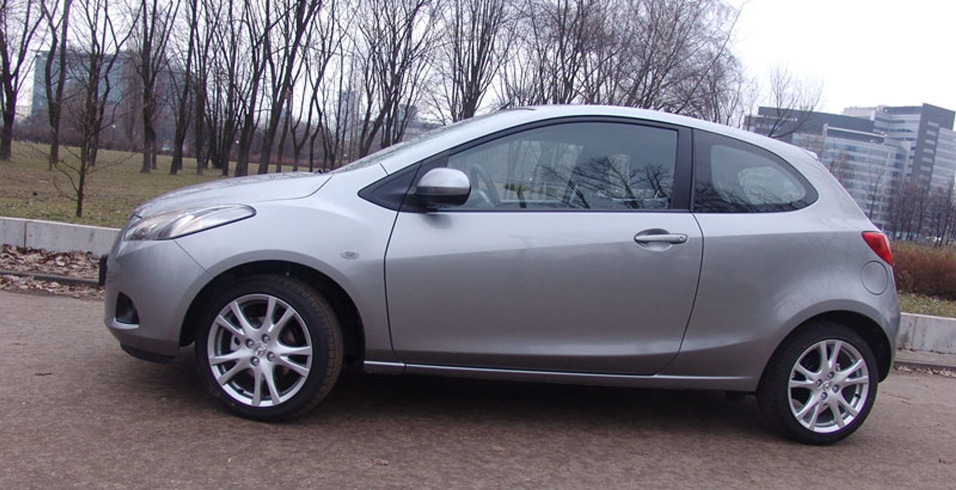 Mazda2