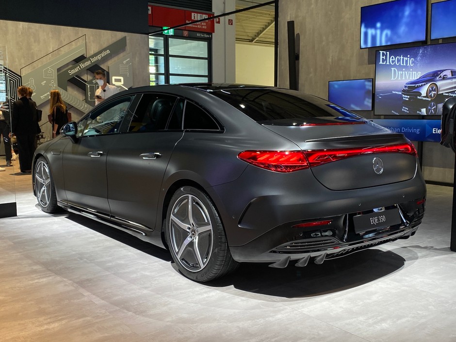 Mercedes EQE