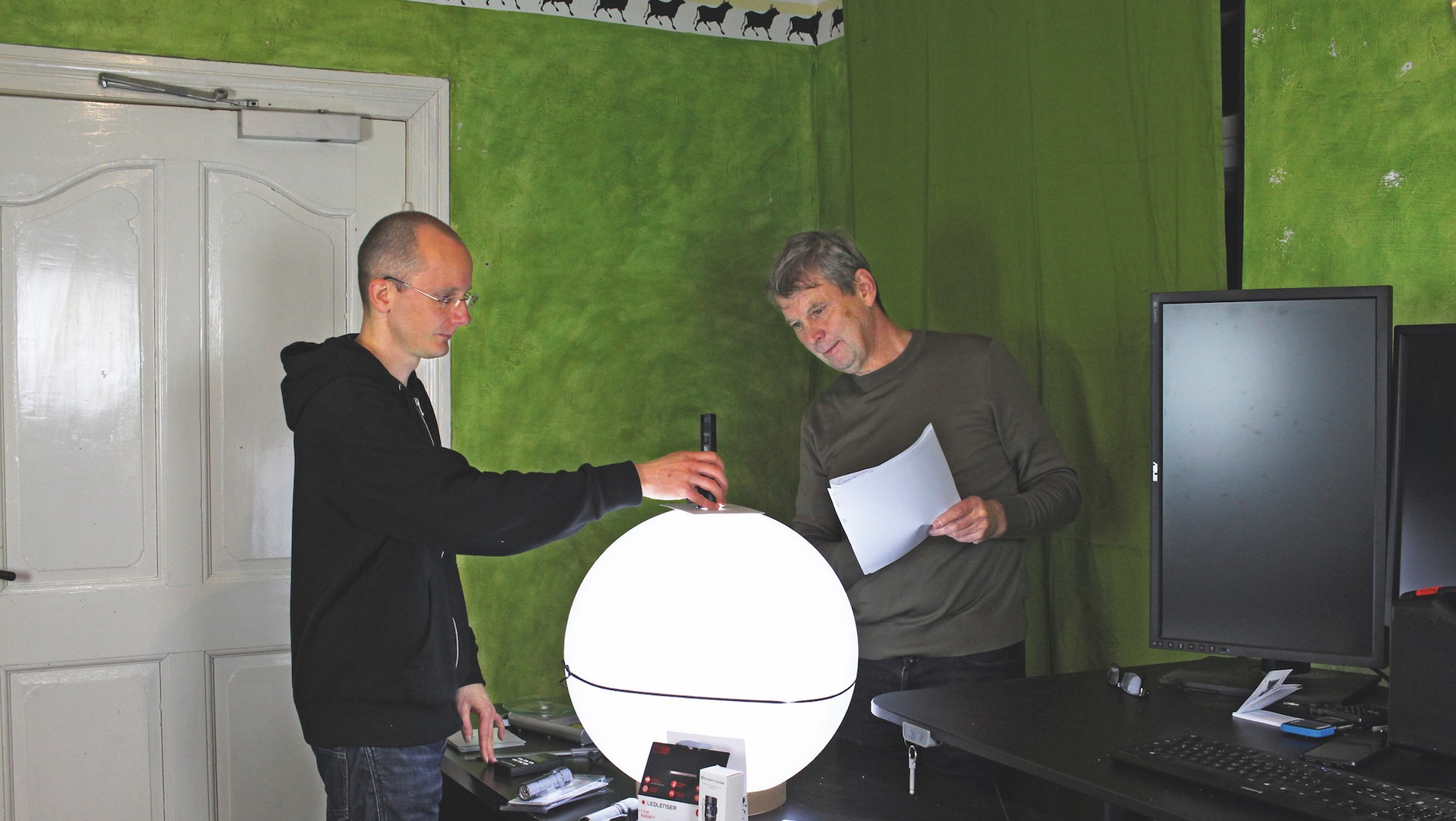 Test latarek LED