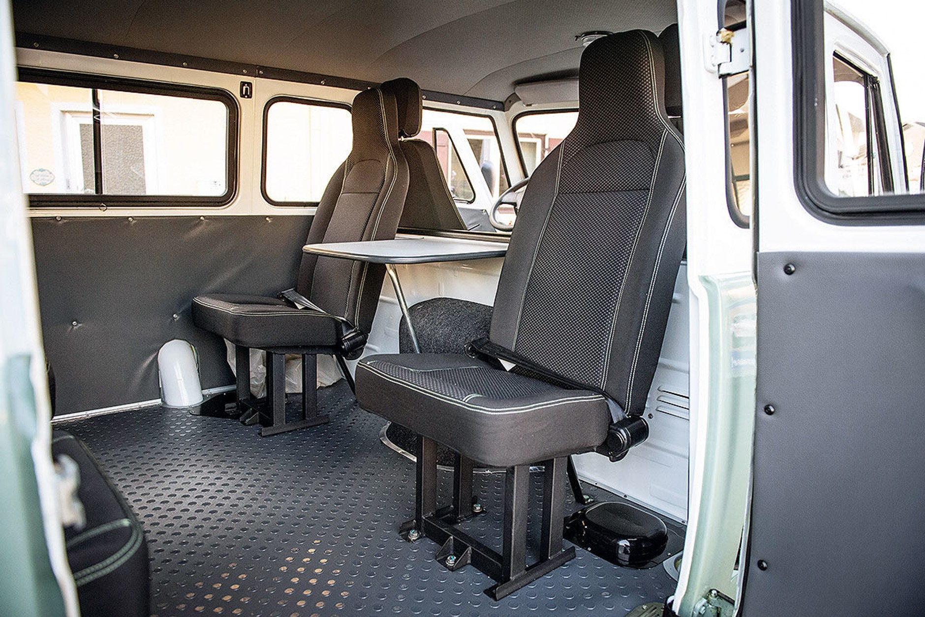 UAZ 452 Buchanka Bochenek