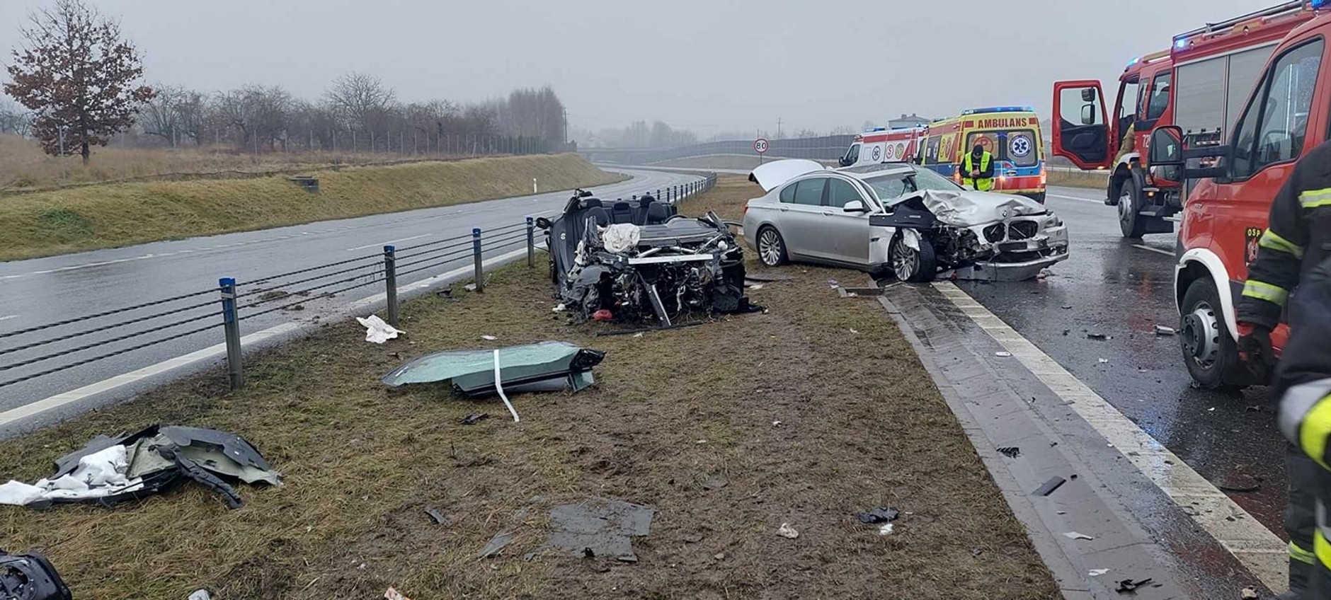 Wypadek auta elektrycznego na S8