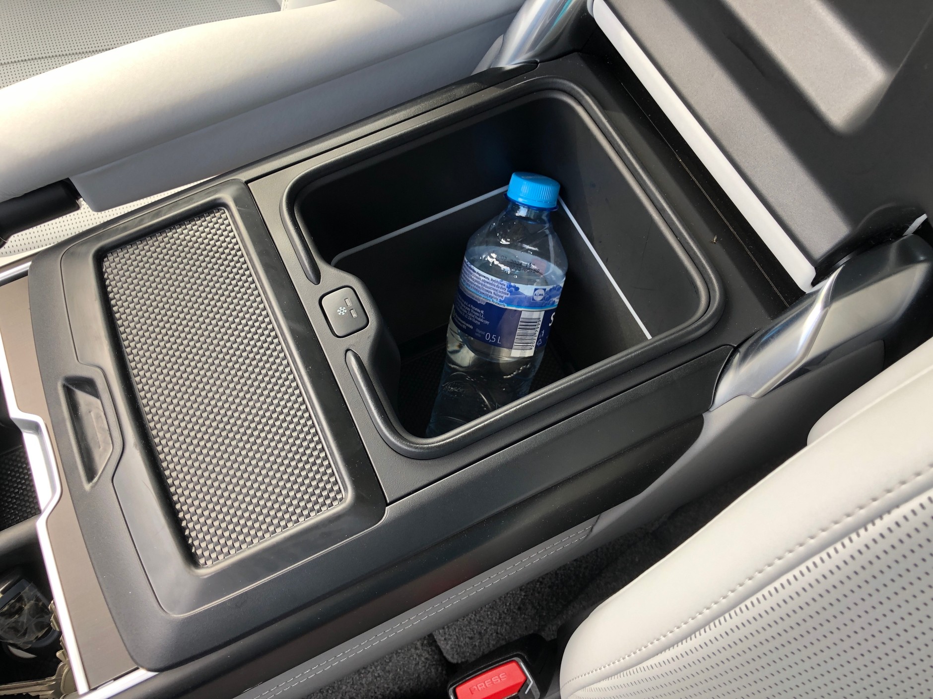 Range Rover 3.0 PHEV SV