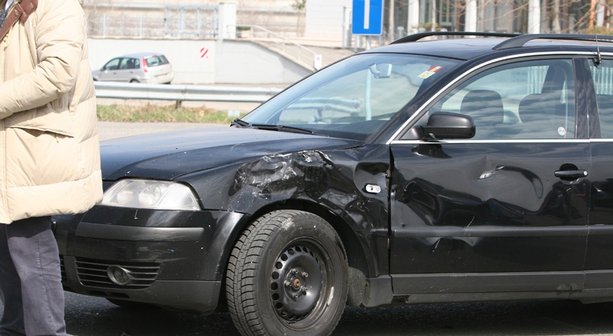 Jak bronić się przed metodą na stłuczkę? Nawet policja poleca jeden sposób