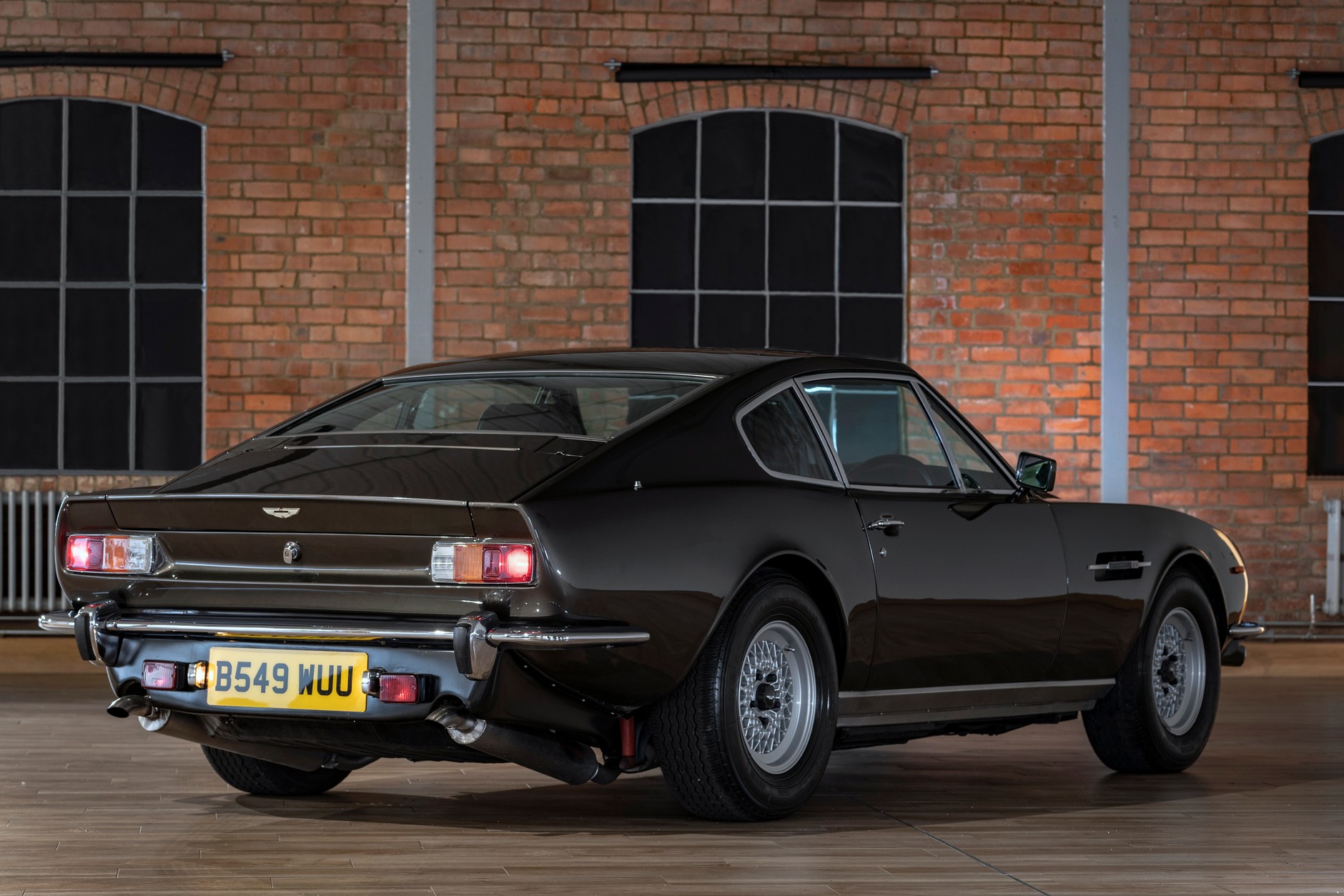 Aston Martin na aukcji z okazji 60-lecia Jamesa Bonda