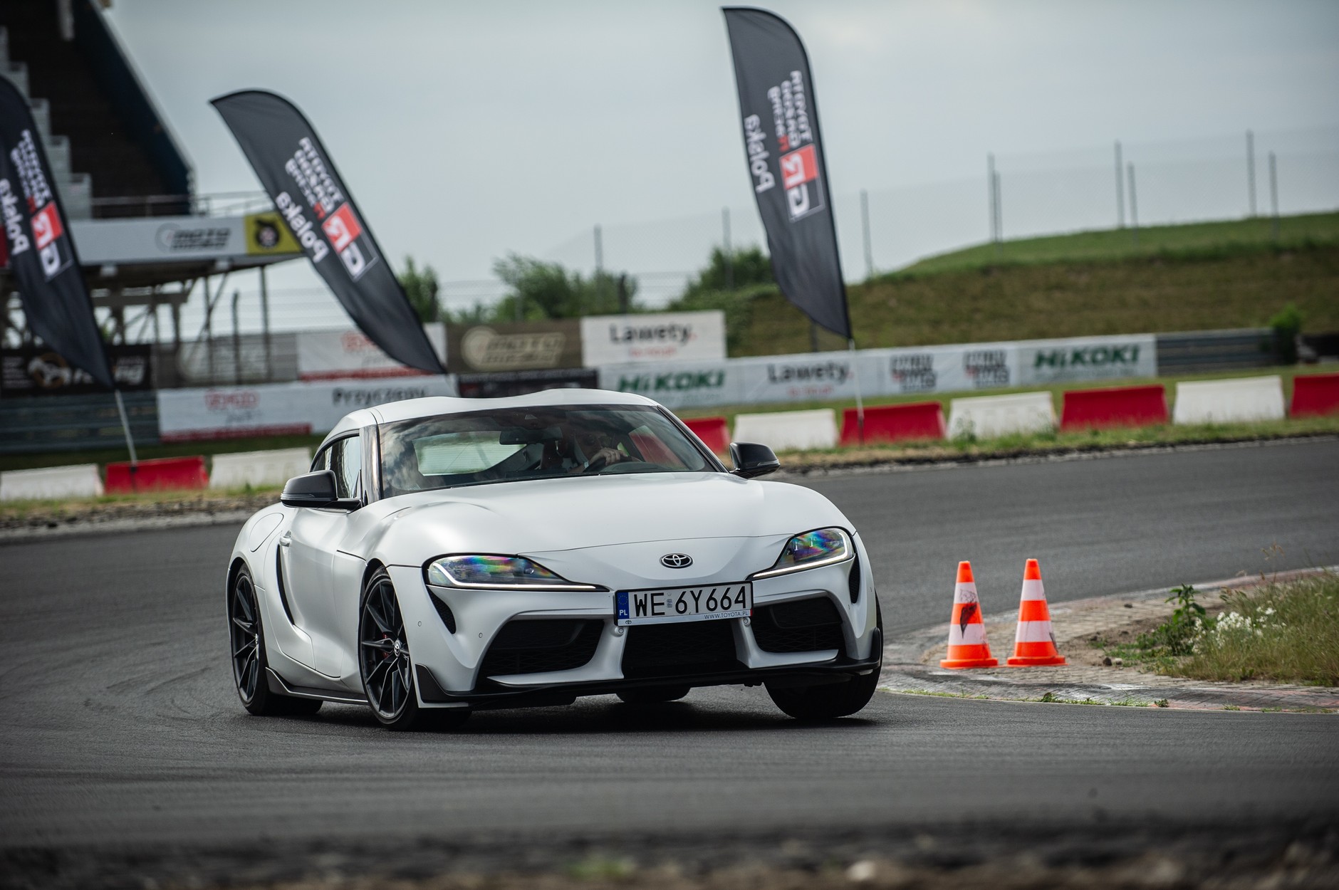 Toyoty linii GR i GR SPORT