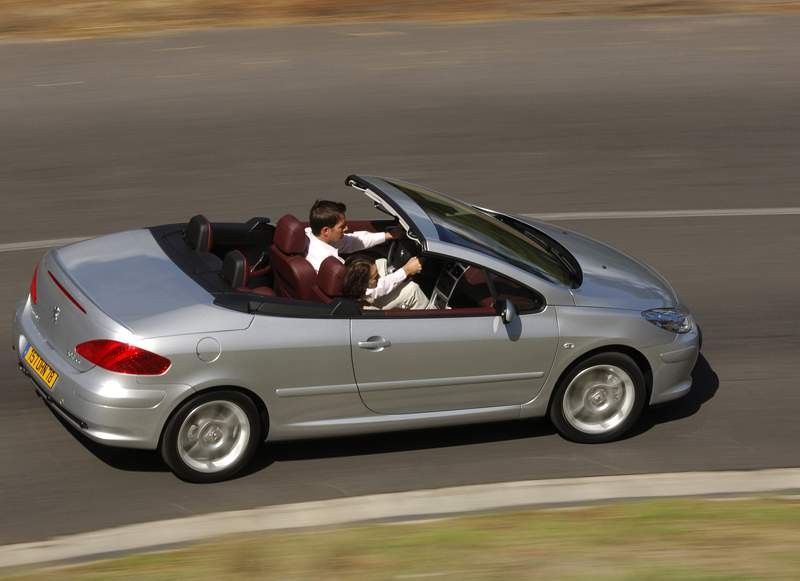 206 CC a 307 CC: Peugeot wyprodukował pół miliona coupe-cabrio