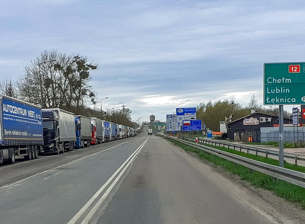 Na granicy z Ukrainą zmiany. Dorohusk otwarty, ale inne przejścia stoją