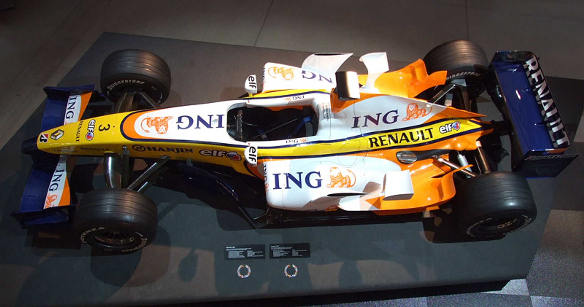 Formuła 1: duże oczekiwania w zespole Renault (fotogaleria)