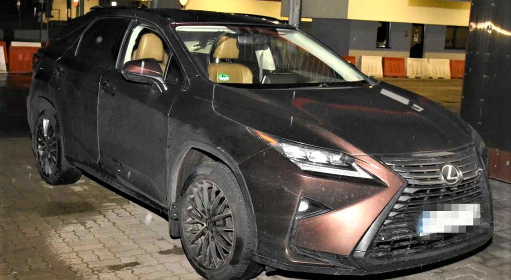 Straż Graniczna zatrzymała samochód marki lexus