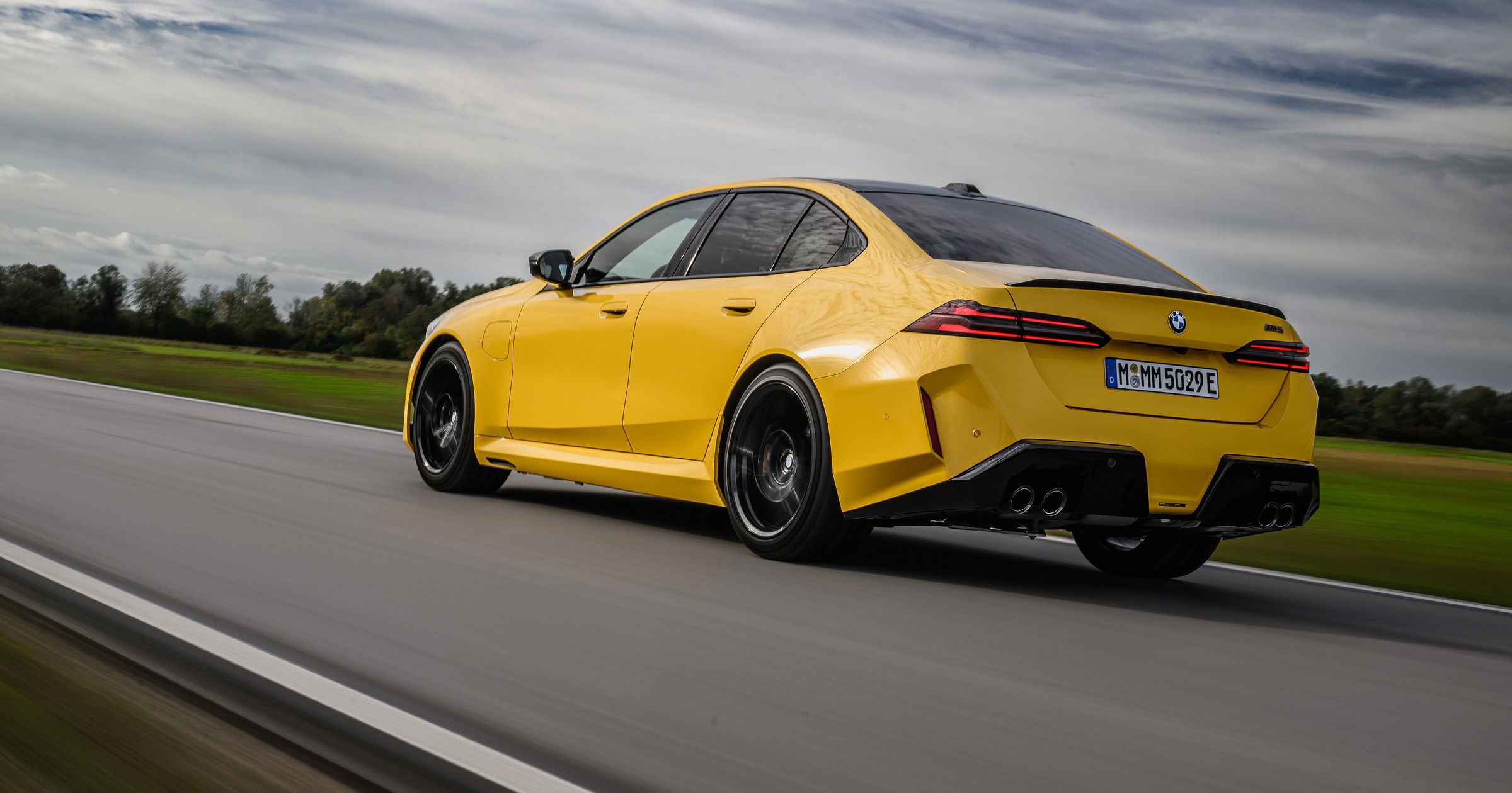 BMW M5 2024