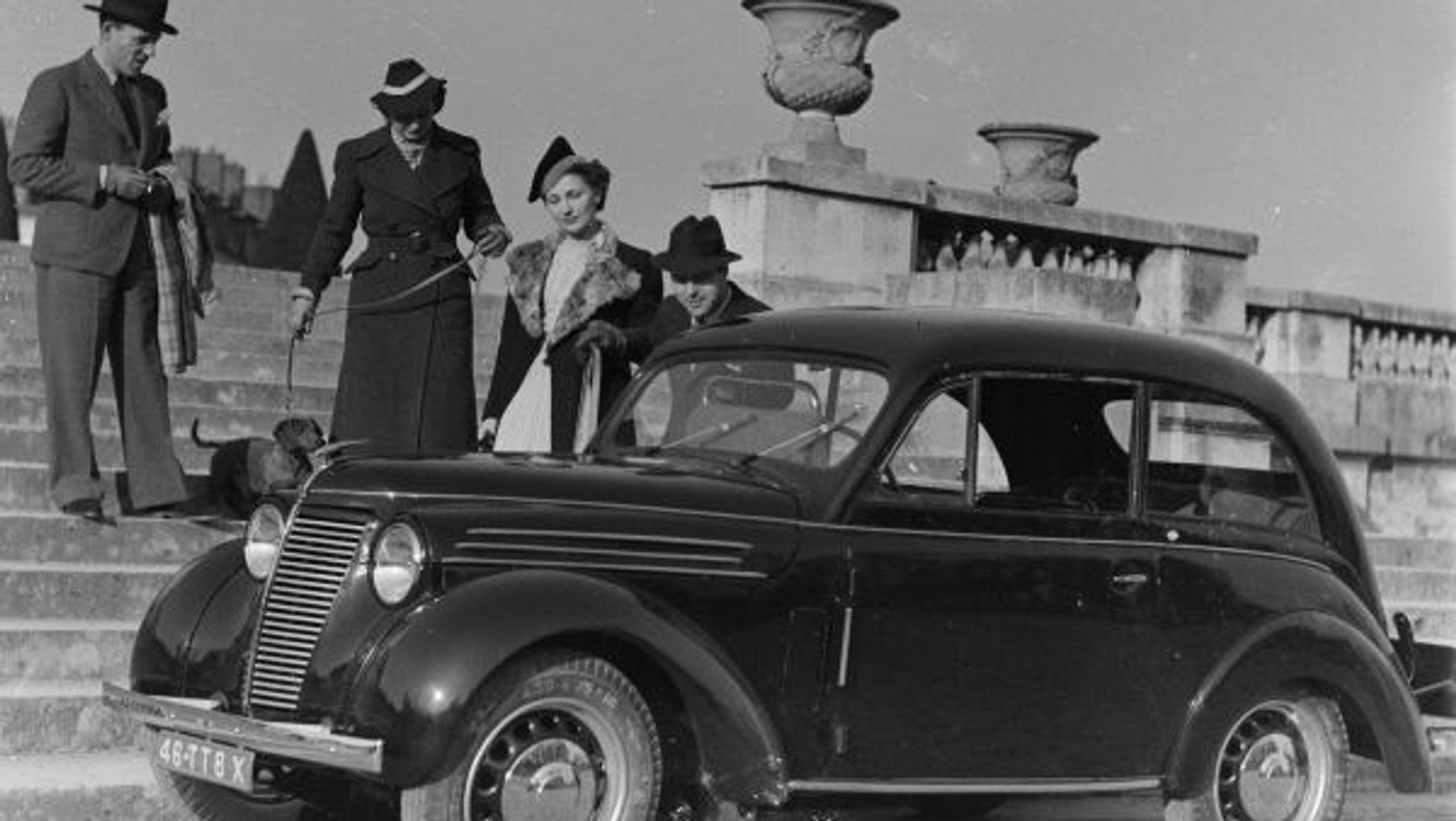Renault Juvaquatre 1938 r.