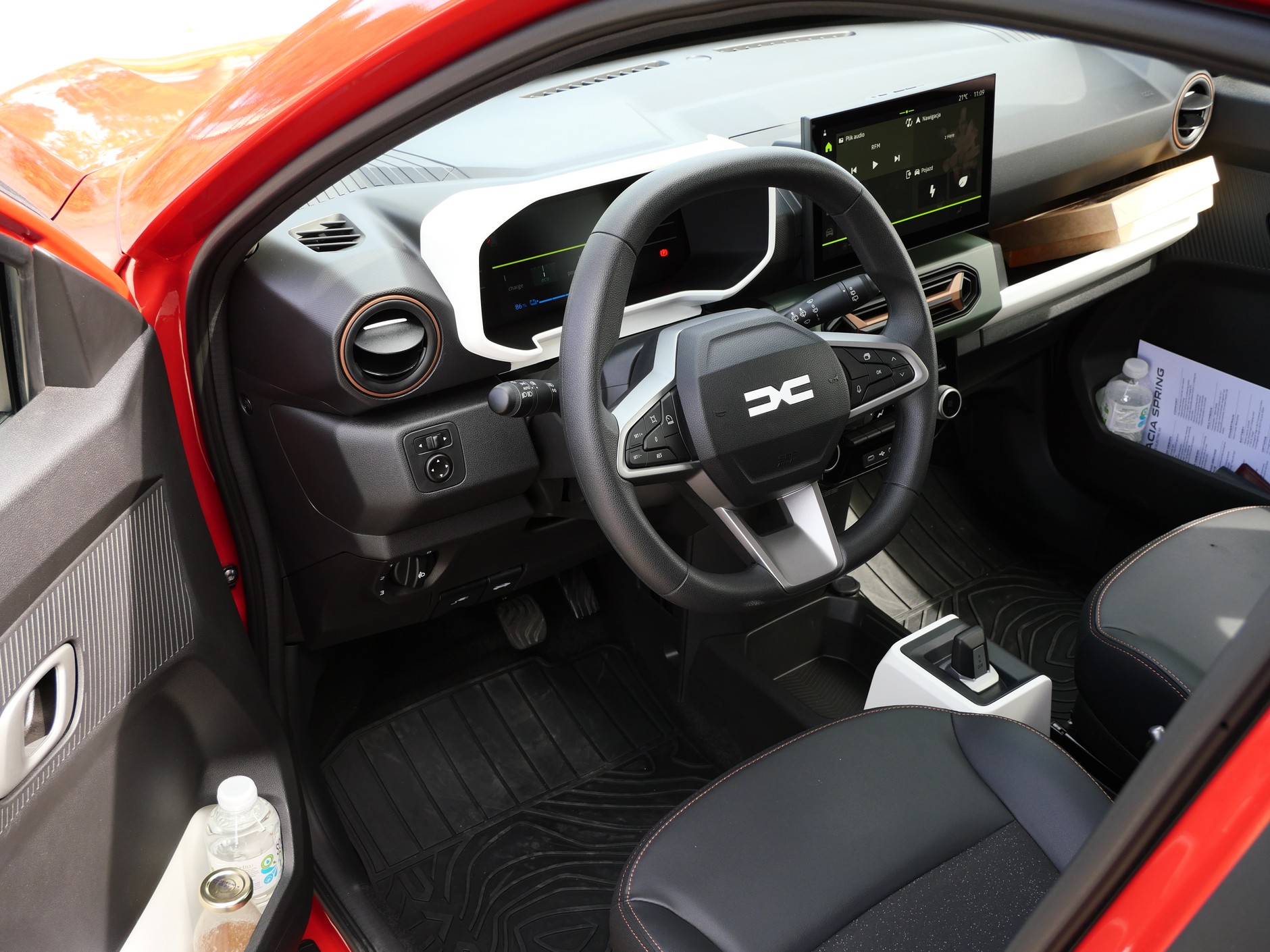Wnętrze nowej Dacii Spring