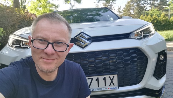 Testowałem Toyotę RAV4 przebraną za Suzuki. Czy warto kupić Suzuki Across?