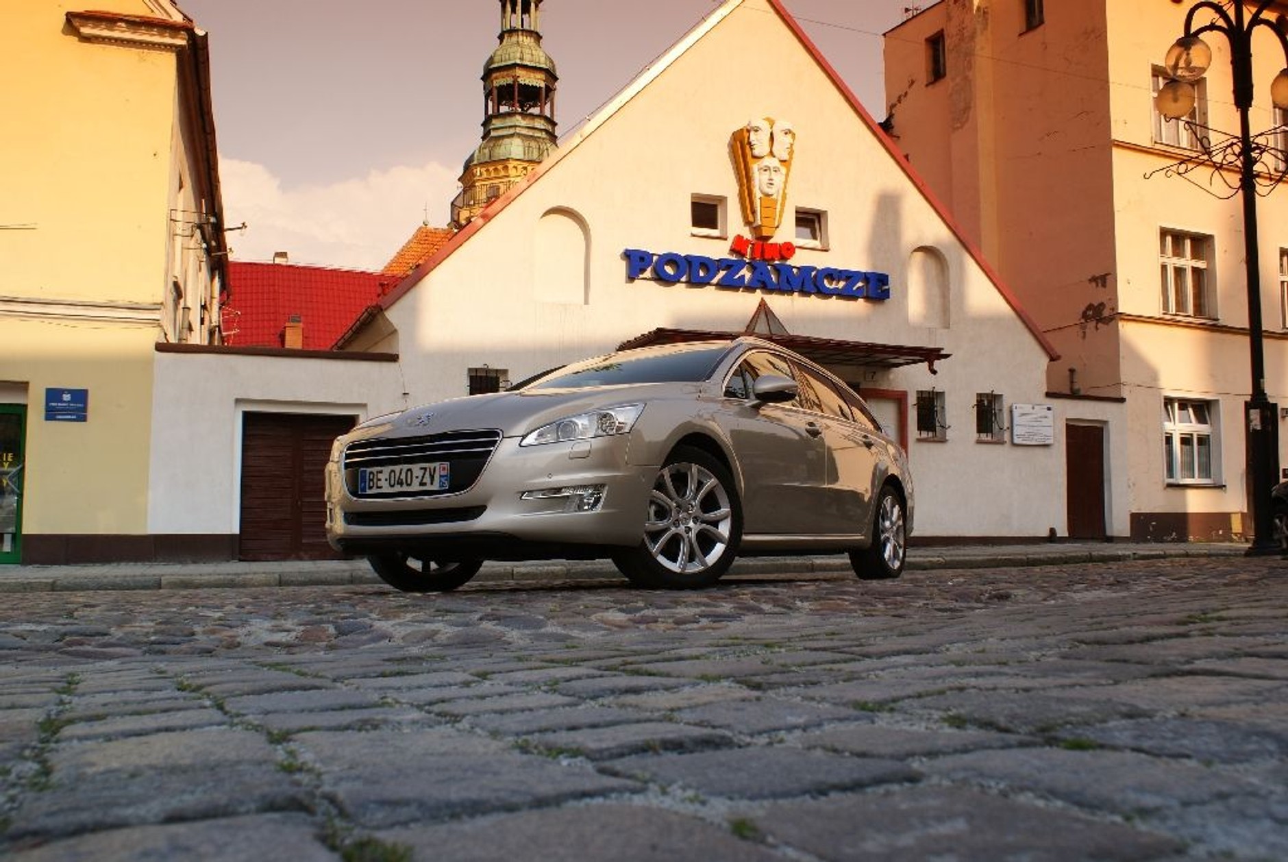 Peugeot 508 1.6 THP: lew rusza na polowanie