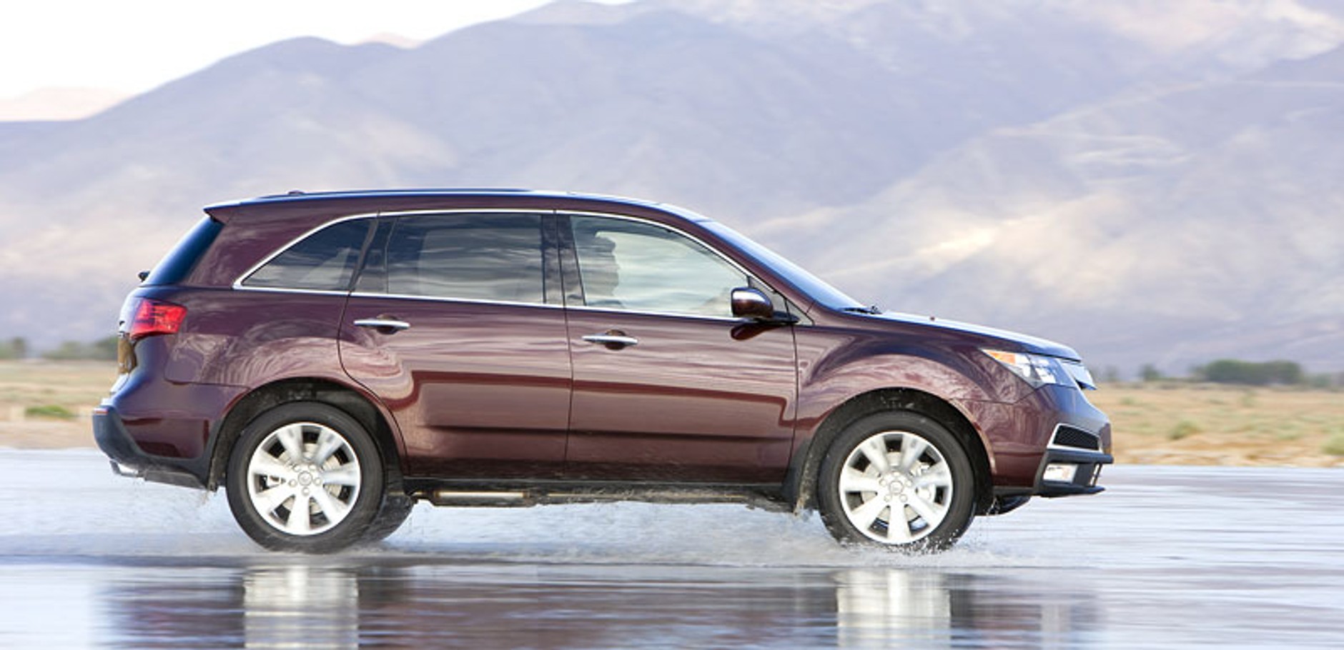 Acura MDX: facelifting siedmioosobowego modelu SUV na rok 2010