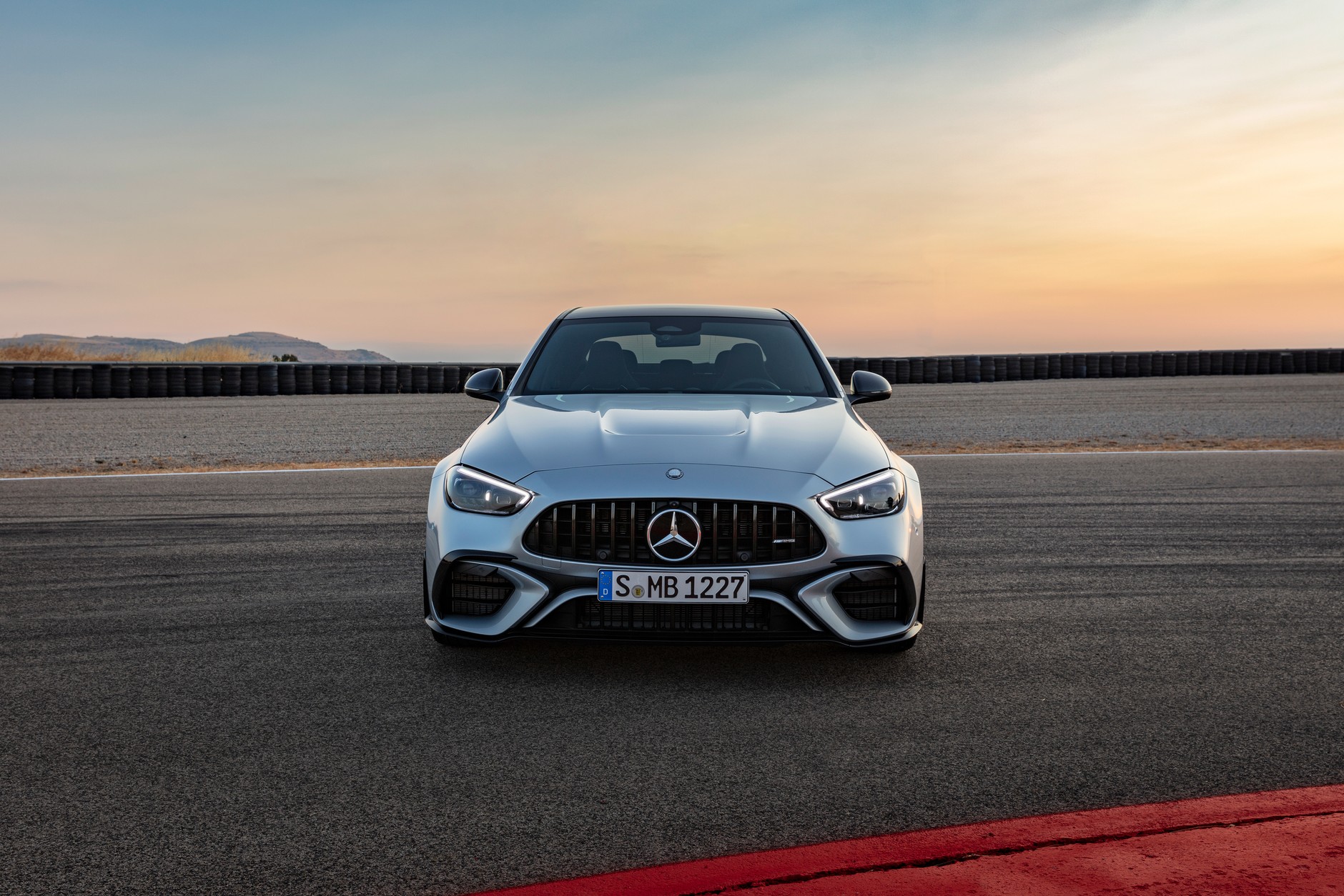 Mercedes-AMG C 63 S E Performance