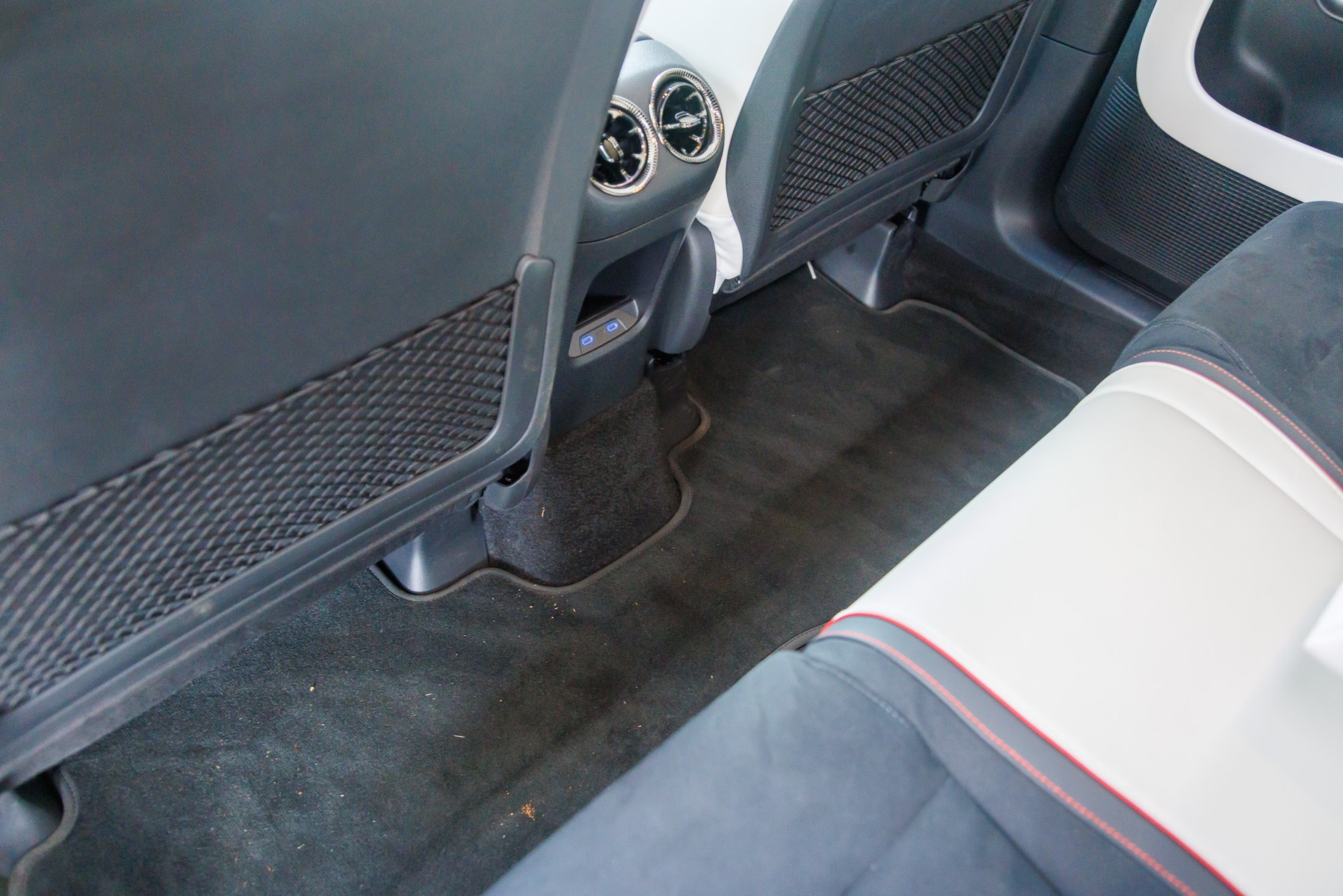 2026 Mercedes GLB 350 4MATIC EQ