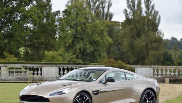 Jak jeździ Aston Martin Vanquish?