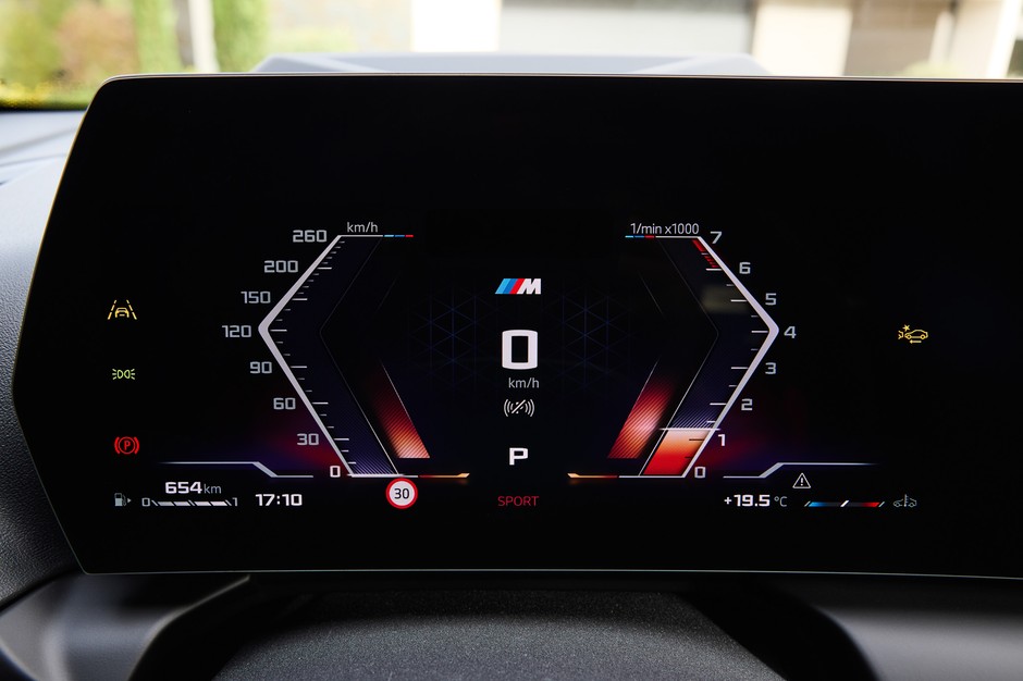 2024 BMW Serii 1