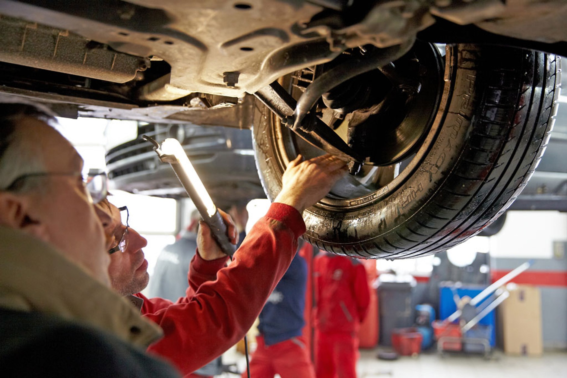 Pomiar lakieru, oględziny wnętrza i podwozia