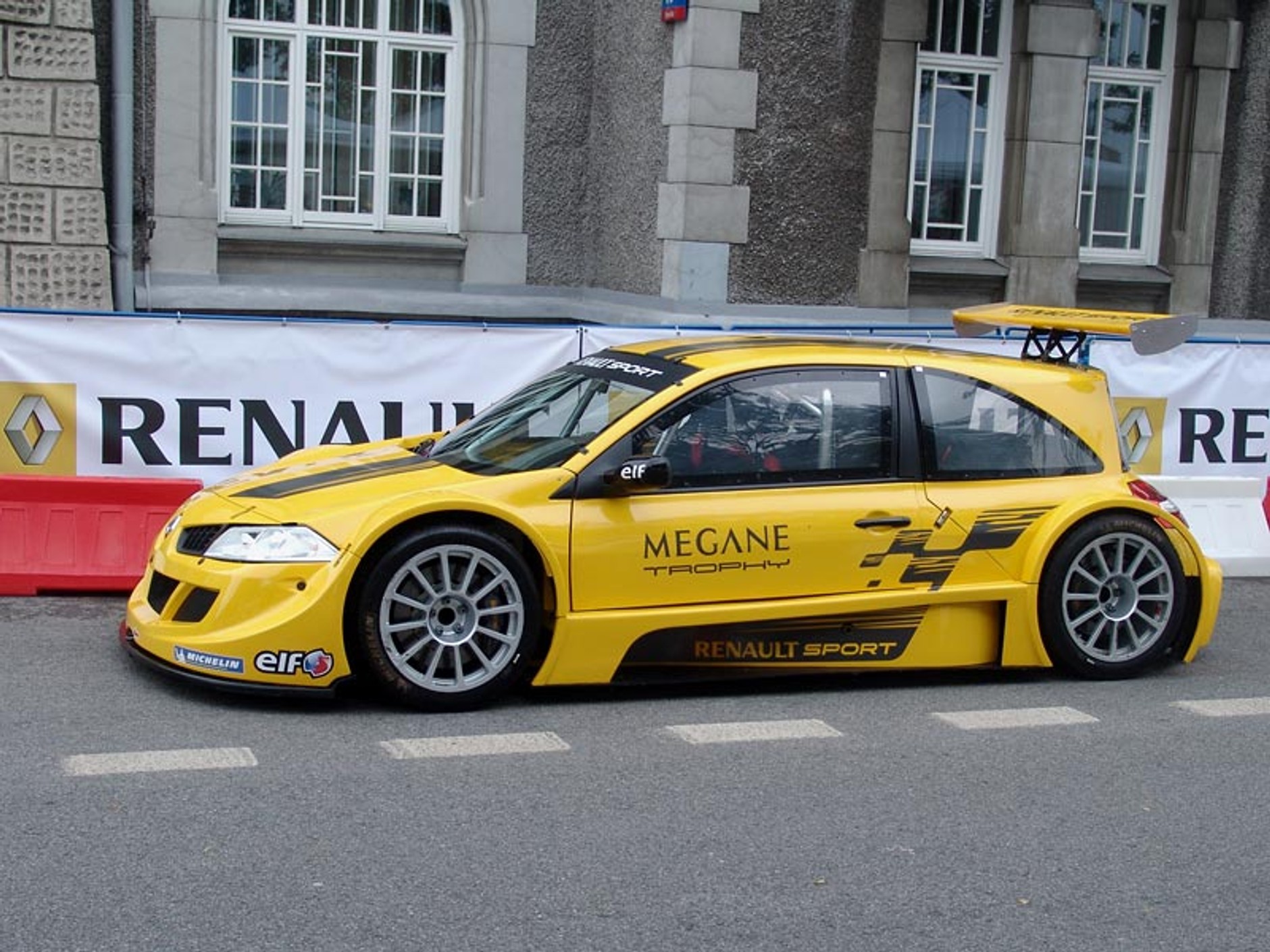 Renault: święto Formuły 1 w Warszawie (fotogaleria)