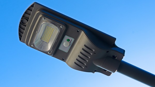 Latarnie LED mogą szkodzić zdrowiu. RPO chce zmian