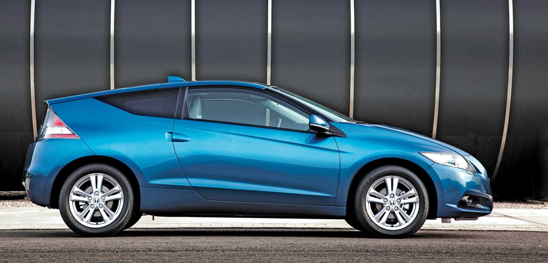 Które auto ma największy rozstaw osi?