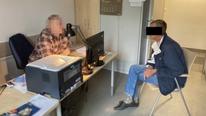 Złodzieje próbowali ukraść auto. Nie wiedzieli, kogo proszą o pomoc