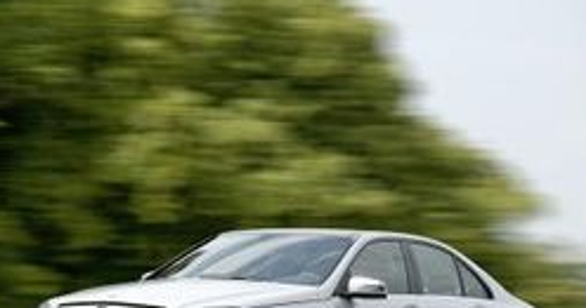 Mercedes: nowe silniki dla C-Klasy już w Polsce (ceny)
