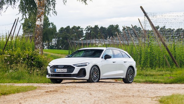 Audi A5 Avant e-hybrid