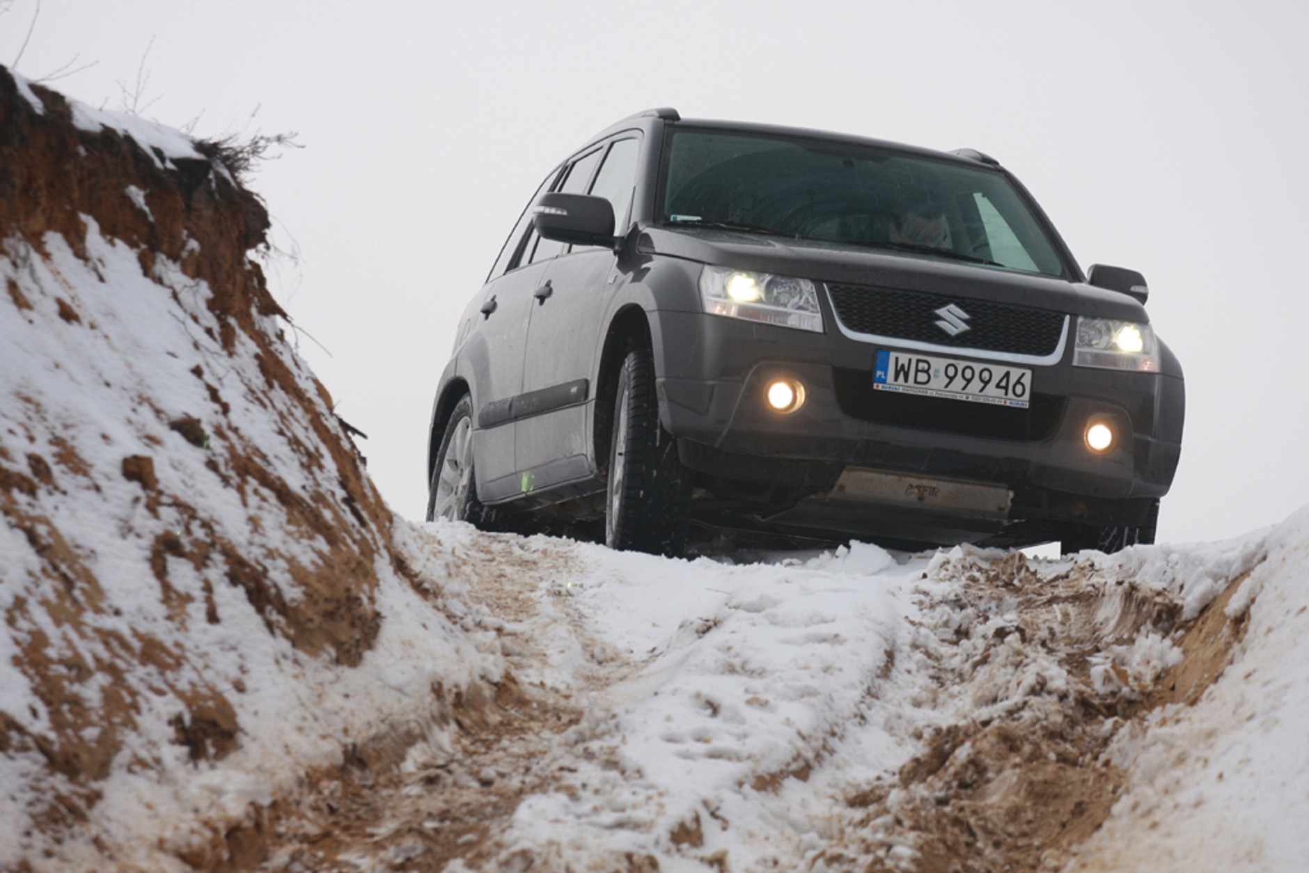 Suzuki Grand Vitara 3.2 V6 - Szybka, bo benzynowa