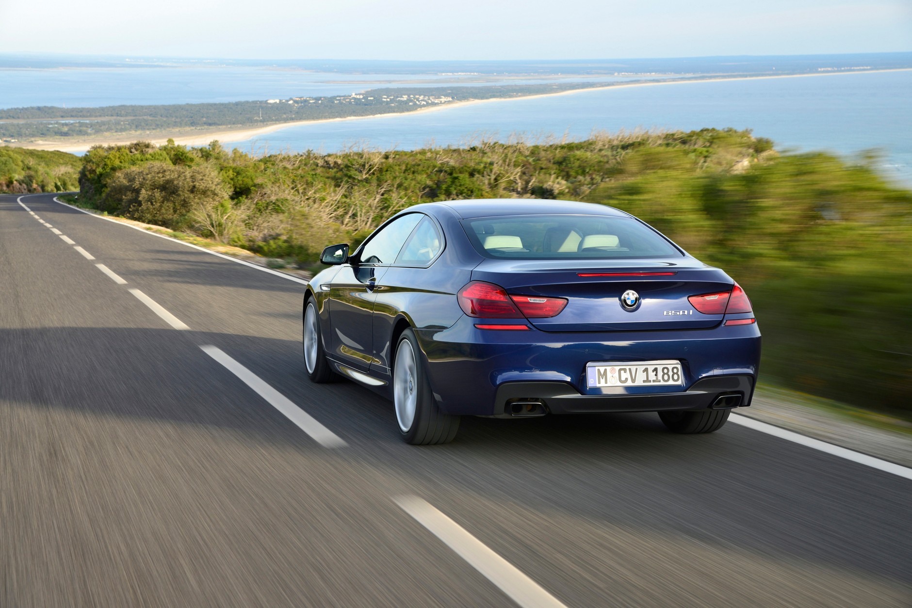 BMW 650i z 2013 r.