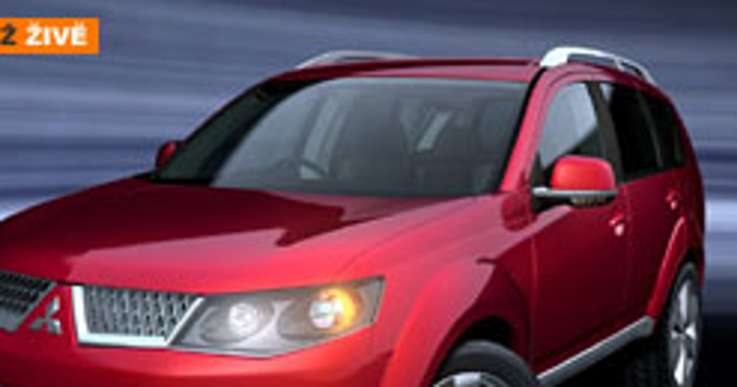Paryż na żywo: Mitsubishi Outlander
