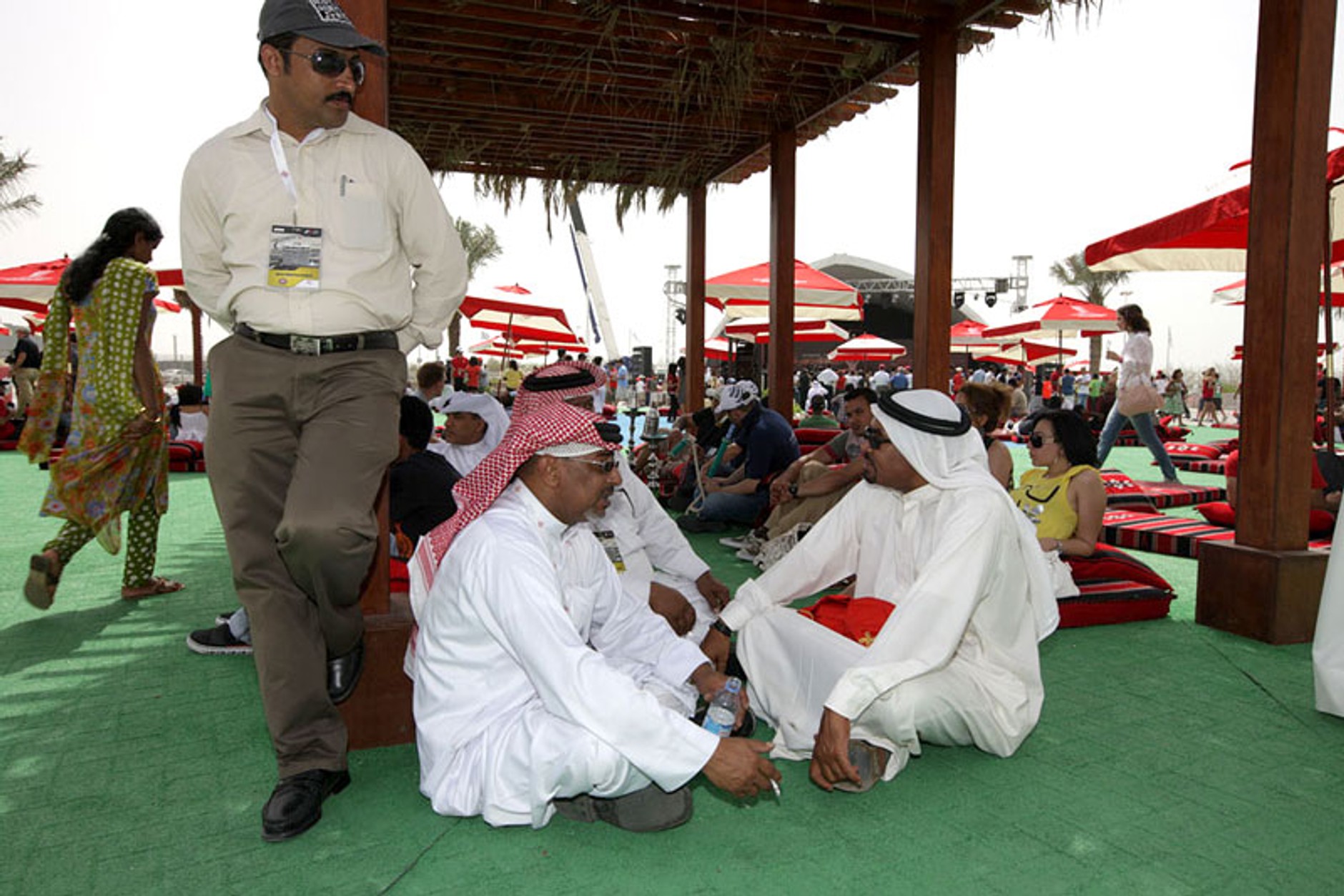 Grand Prix Bahrajnu 2009: kulisy wyścigu fotografował Jiří Křenek