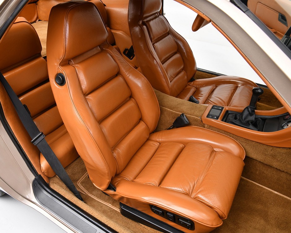 Porsche 928