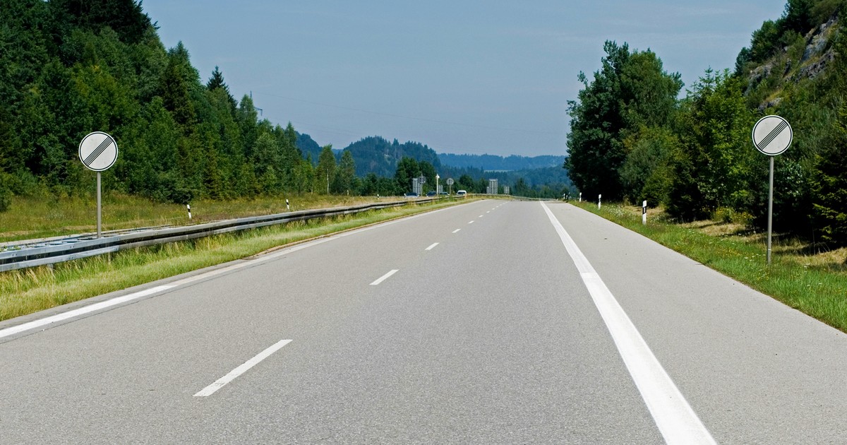 Niemiecka autostrada ze zniesionym ograniczeniem prędkości