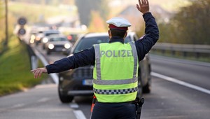 Austria nie pozwala turystom zjeżdżać z autostrad. Letni zakaz ruchu już obowiązuje