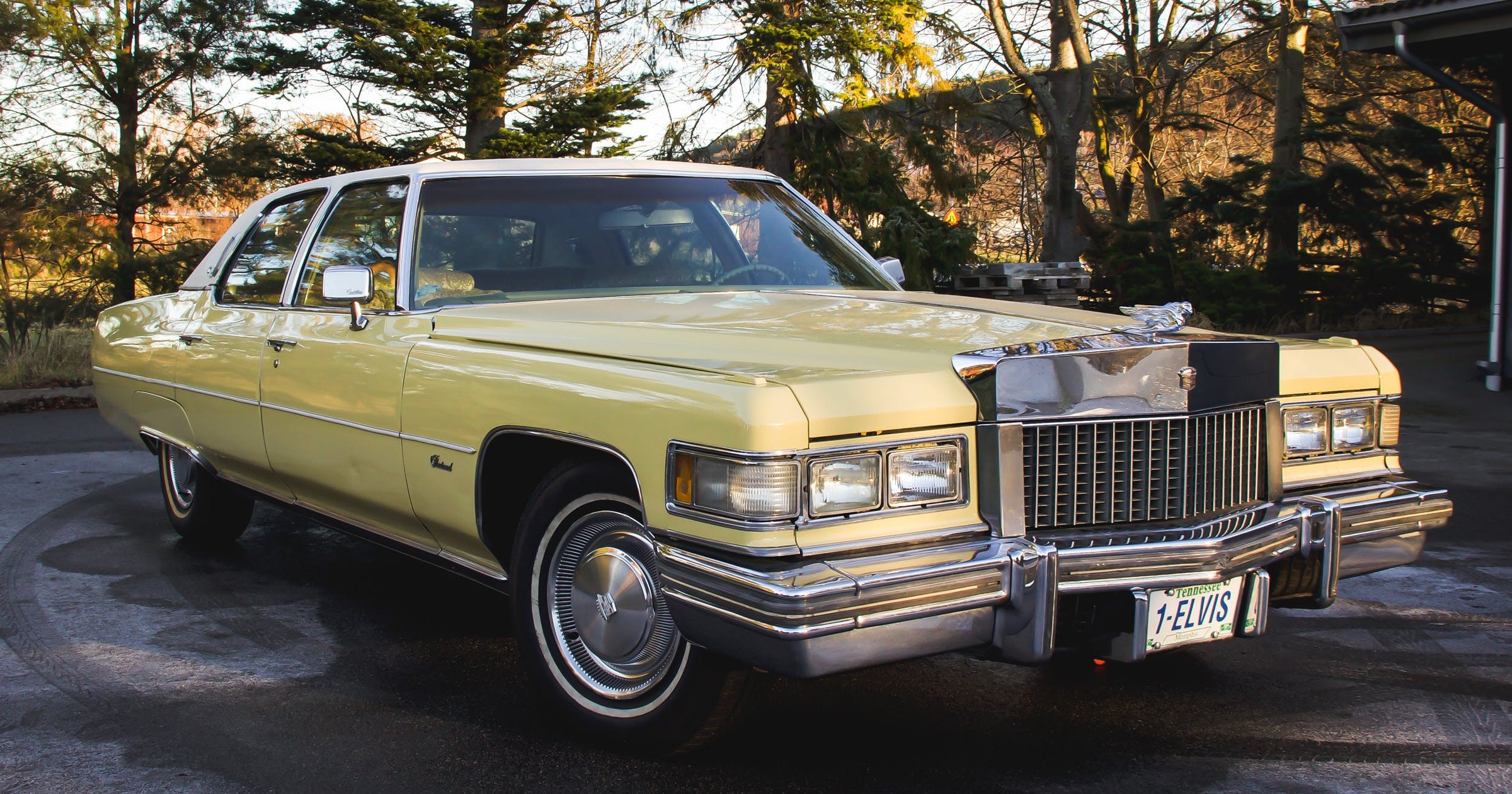 Cadillac Fleetwood Brougham, rocznik 1975 r., Elvisa Presleya