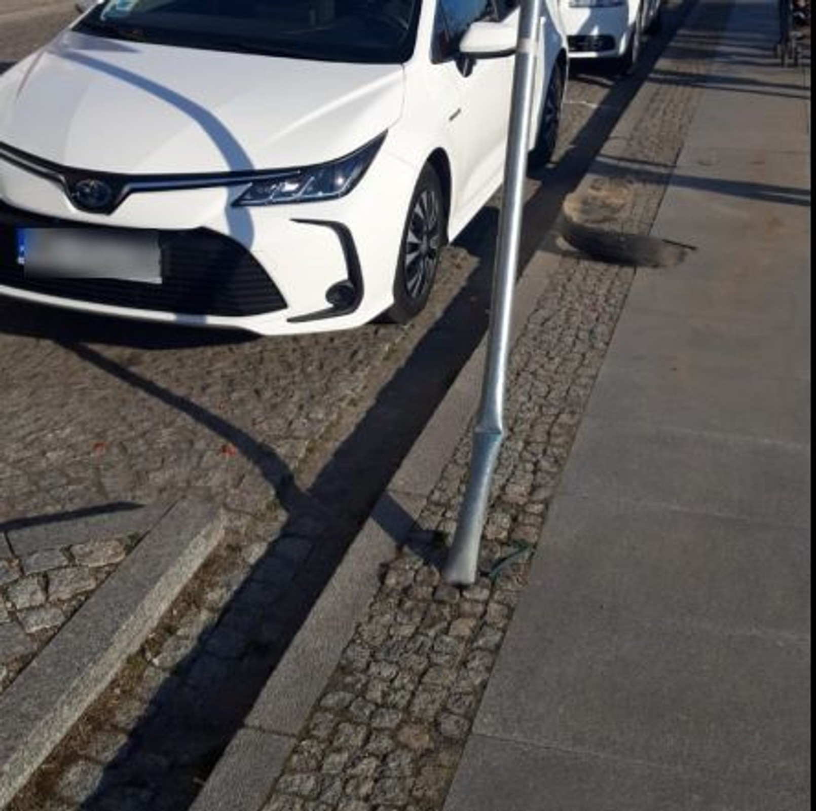 Jechała chodniku i miała siedem zakazów jazdy. Uciekała przed grupą SPEED