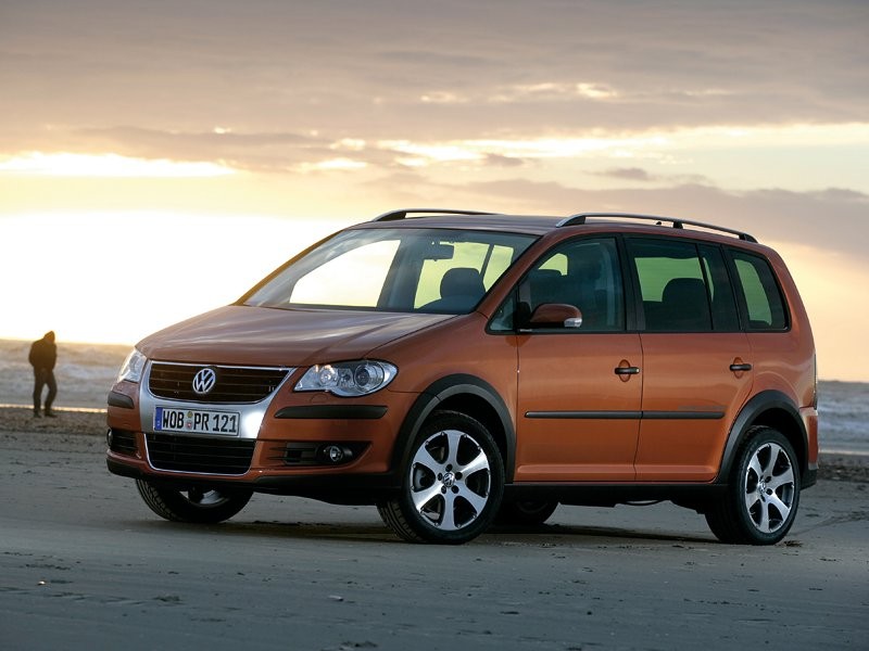 Volkswagen CrossTouran – jeszcze więcej plastiku