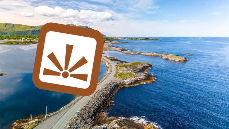 Będąc w Norwegii warto zwrócić uwagę na brązowe znaki drogowe, skierowane do turystów (zdjęcie: Wikipedia domena publiczna)