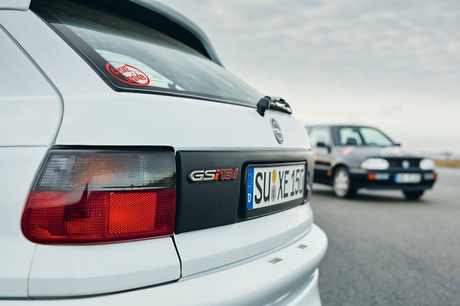 Astra kontra Golf – tym razem wersje VR6 i GSi