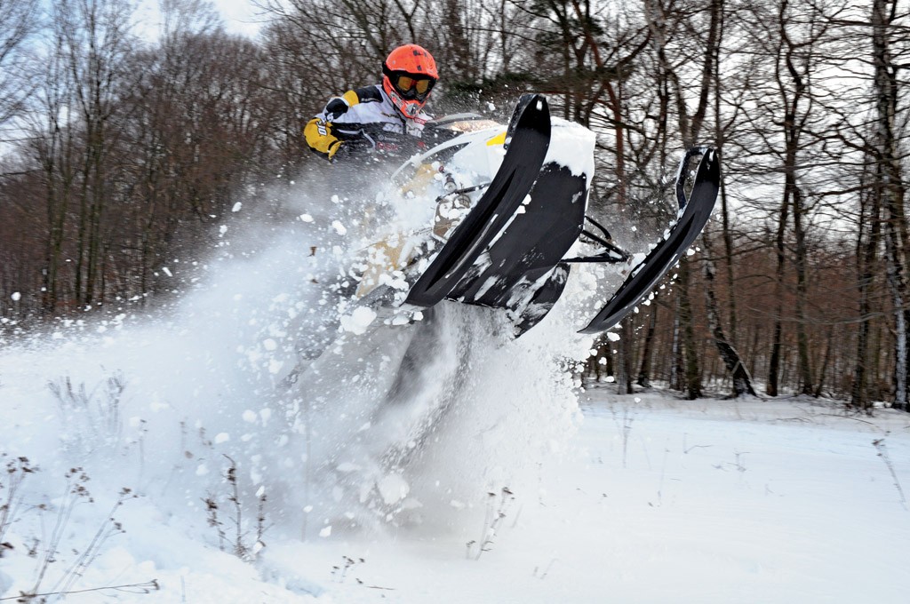 Skuter śnieżny to inny wymiar off-roadu