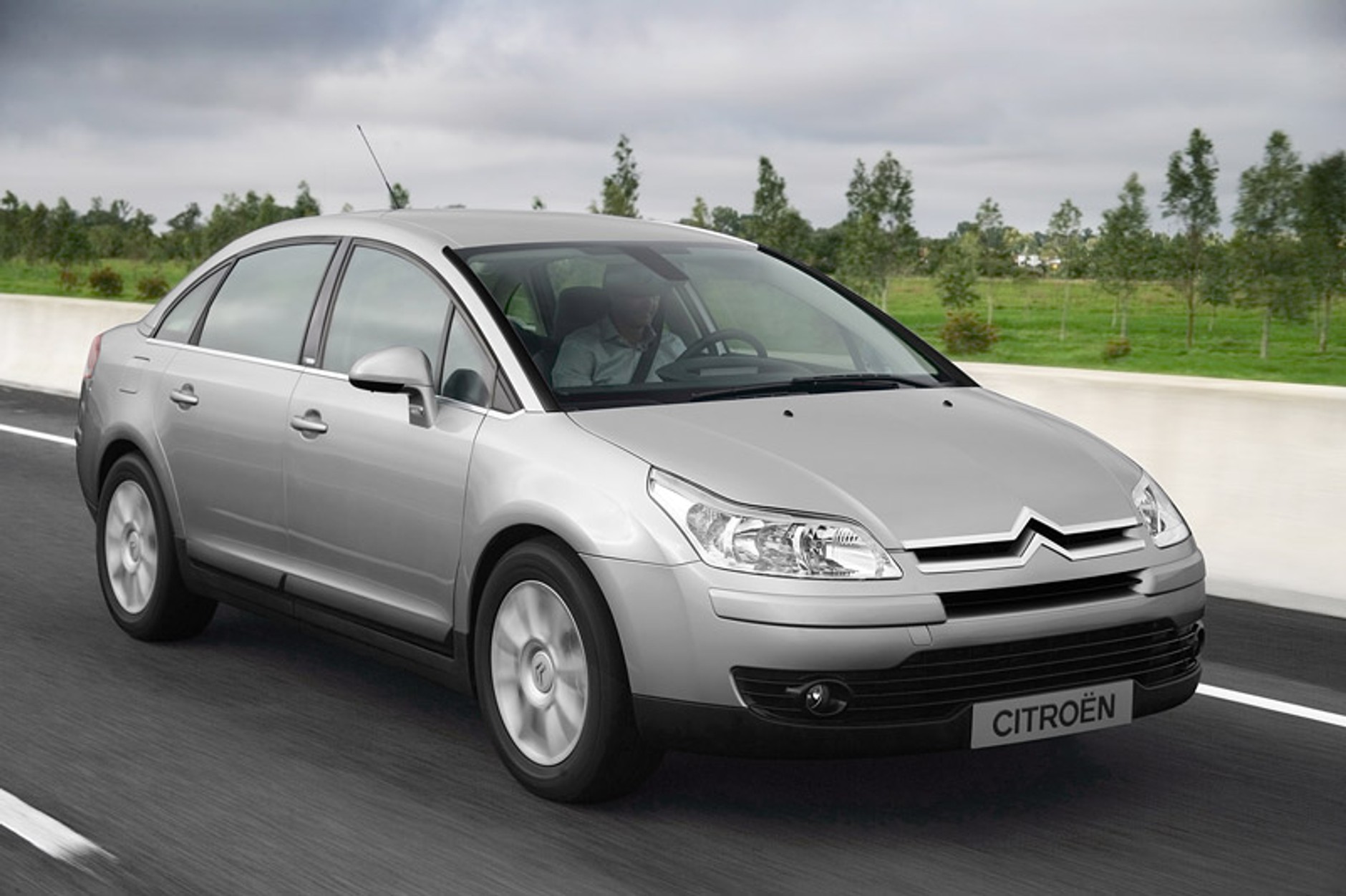 Citroen C4 Sedan: chiński atak