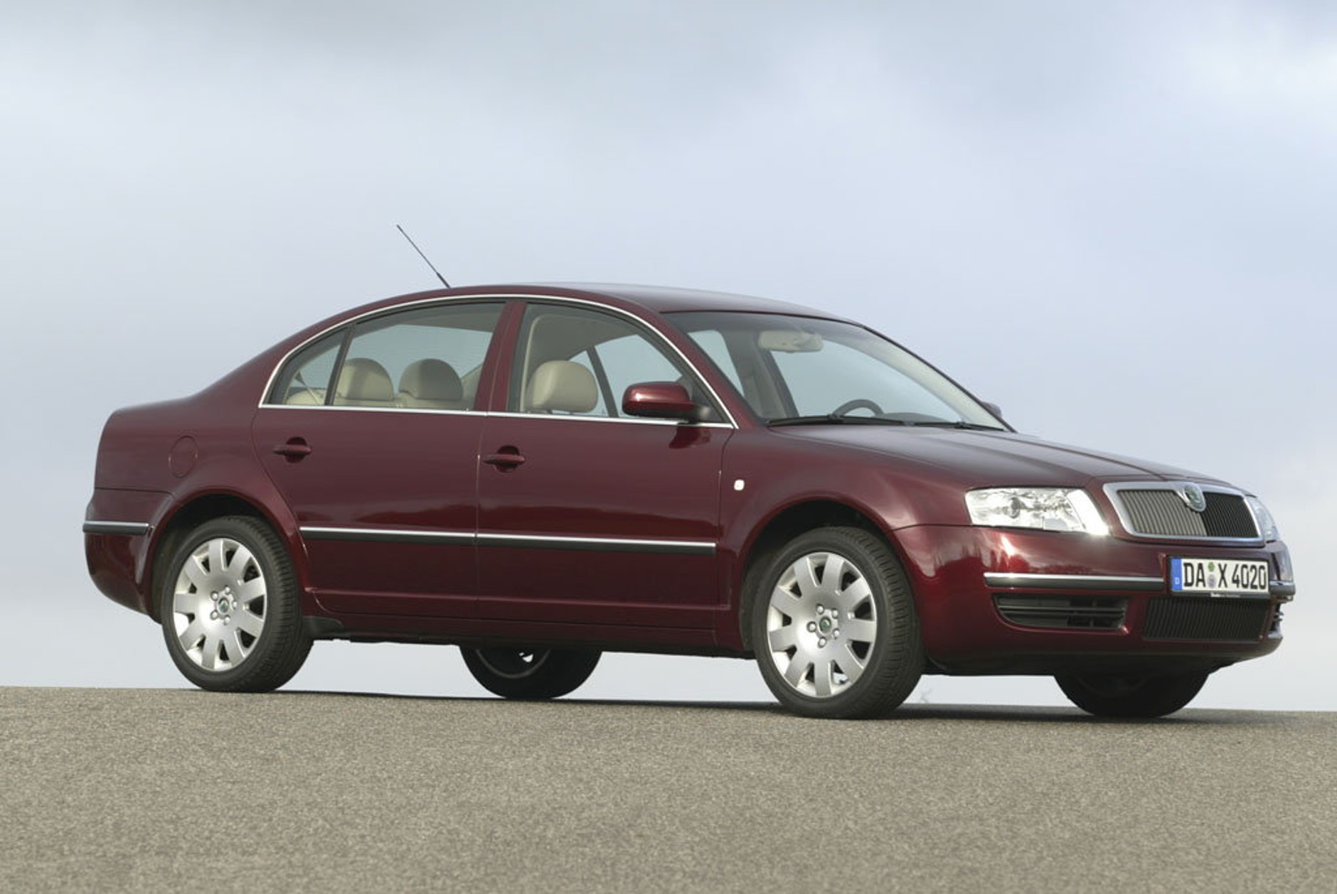 Aktualizacja fabrycznej nawigacji w Skodzie